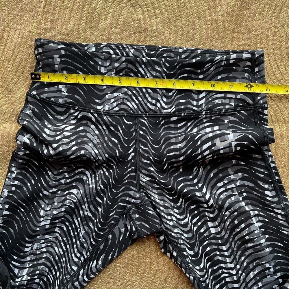 Nike Sidewinder Epic Lux Running Cropped Leggings - Picture 4 of 9